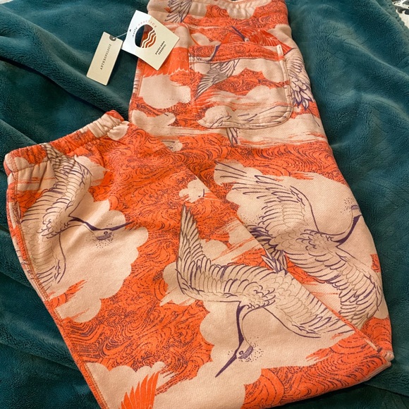 NWT - Camilla Jogger - Picture 8 of 9